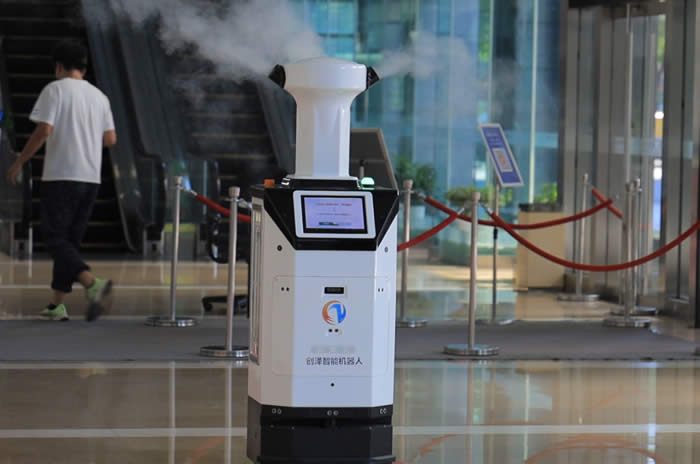 机器人服务员亮相北京便利店顾客体验升级(图1)